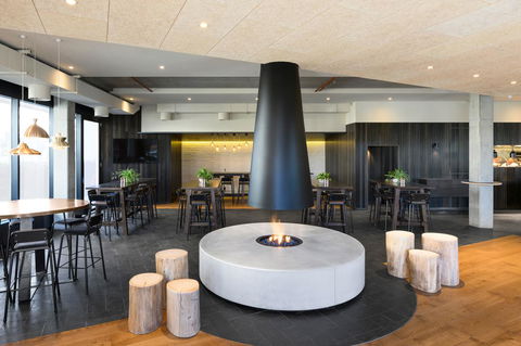 Hotel Realm - Australia Accommodation 3