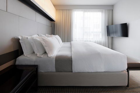 Hotel Realm - Australia Accommodation 11