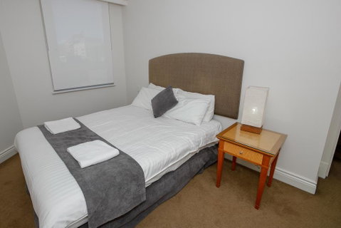 Bond 1603 - Australia Accommodation 0