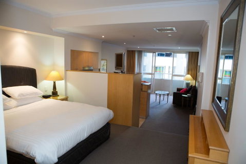 Bond 215 - Australia Accommodation 0