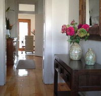 Book Keepers Cottage - Australia Accommodation