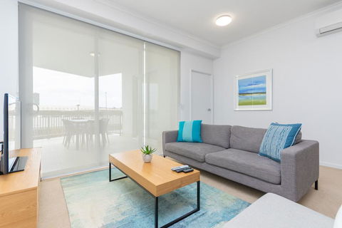 Boulevard North Lakes - Australia Accommodation 1