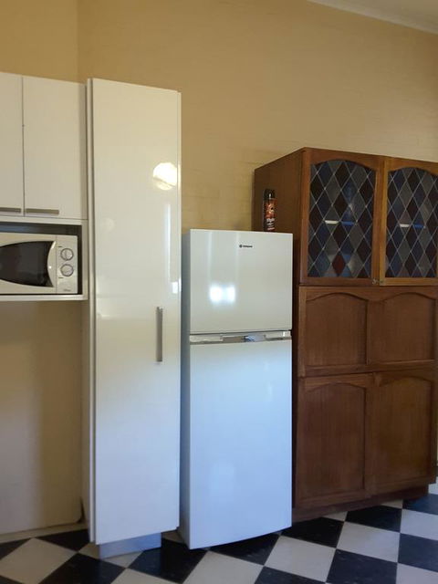 Bourke Apartments - Australia Accommodation 1