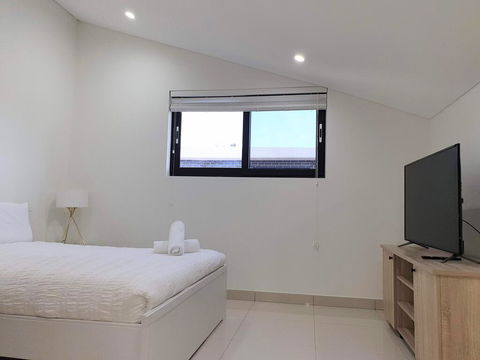 Brand New Designer Apartment - Australia Accommodation 1