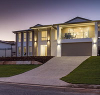 Brand New Executive Living - Australia Accommodation