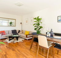 Bright and spacious apartment near Bronte beach - Australia Accommodation