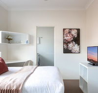 Bright Studio Steps from Westmead Hospital - Australia Accommodation