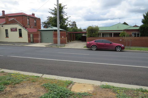 Bristol House Accommodation - Australia Accommodation 1