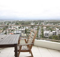 Broadwater Shores Waterfront Apartments - Australia Accommodation