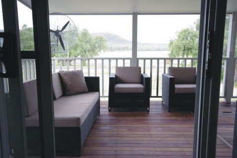 Broke Village Hideaway - Australia Accommodation 2