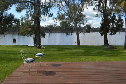 Bundalong Waterfront- 28 Graham Ave, Bundalong - Australia Accommodation 0