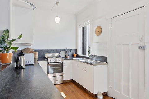 Burnie City Apartments - Australia Accommodation 2