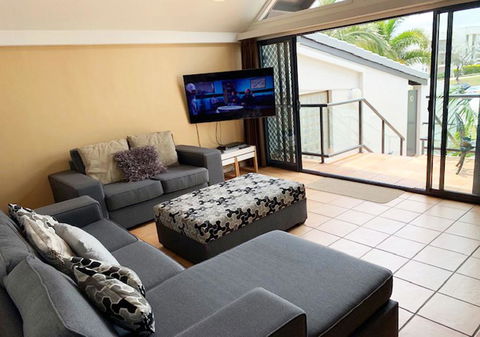 Byron Bay Beachfront Apartments - Australia Accommodation 2