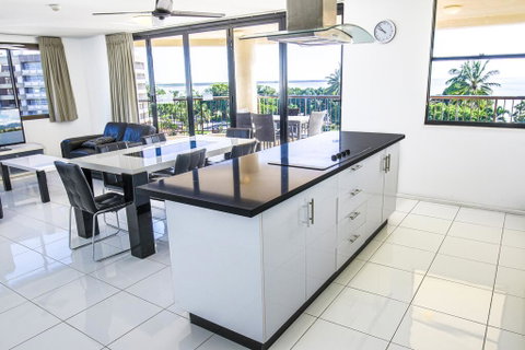 Cairns Aquarius - Australia Accommodation 2