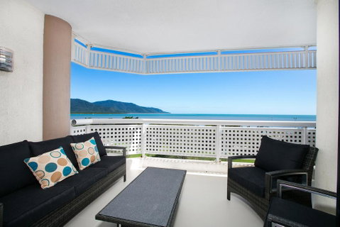 Cairns Luxury Waterfront Apartment - Australia Accommodation 3