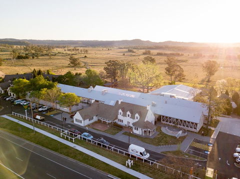 Camden Valley Inn - Australia Accommodation 0