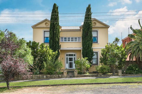 Campbell House - Australia Accommodation 0