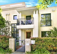 Campbelltown Most Sought After Park Central Home - Australia Accommodation