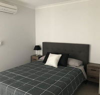 Canalside Family Getaway - Australia Accommodation