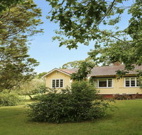 Canary Cottage - fresh clean simple  comfortable - Australia Accommodation