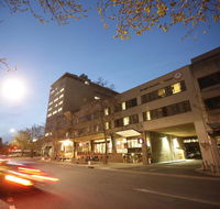 Canberra City YHA - Australia Accommodation