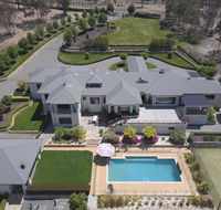 Canberra Luxury Estate - Australia Accommodation