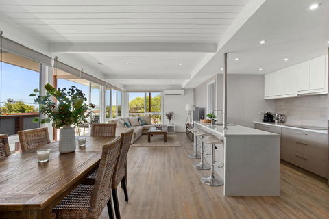 Cape Views - Australia Accommodation 1