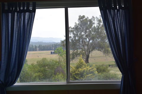 Capertee Valley Farmstays: Glenbrook Cottage - Australia Accommodation 2