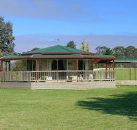 Carolynnes Cottages - Australia Accommodation