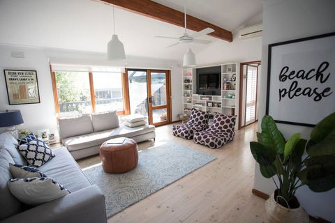CASTAWAY - Australia Accommodation 1