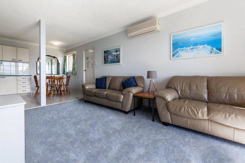 Castaways, Unit 1/17 Shoal Bay Road - Australia Accommodation 1