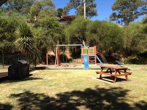 Castle Motel - Australia Accommodation 1