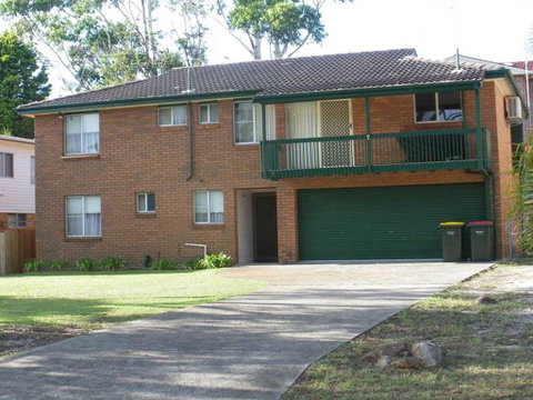 Catalina', 7 Catalina Close - Air Conditioned Large Home With Boat Parking - Australia Accommodation 0