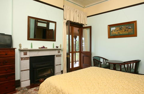 CBC Bed & Breakfast & Cafe - Australia Accommodation 0