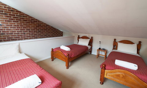 Cedar Creek 2 - Australia Accommodation 0