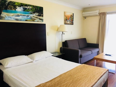 Centenary Motor Inn - Australia Accommodation 0