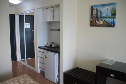 Centenary Motor Inn - Australia Accommodation 2