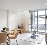 Central City Loft With Gym and Pool - Australia Accommodation