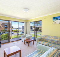 Champagne Court 1 with Water Views - Australia Accommodation