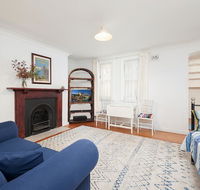 Charming Centrally Located 2 Bedroom Accommodation - Australia Accommodation