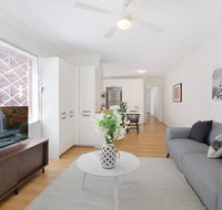Charming parkside apartment in quiet area - Australia Accommodation