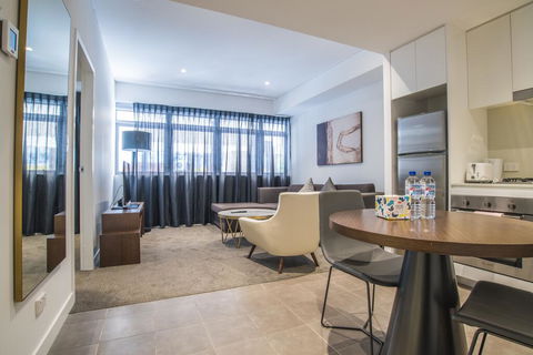 Chic & Comfy! 1 Bed Home @Silkari Suite Chdatswood - Australia Accommodation 0