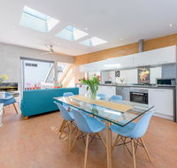Chic East Sydney Pad - Australia Accommodation