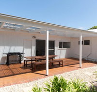 Classic Beach House in Rye - Australia Accommodation