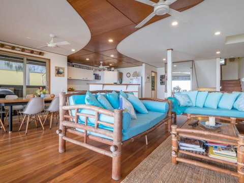 Claytons 10 - Australia Accommodation 3