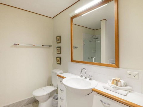Claytons 8 - Australia Accommodation 1