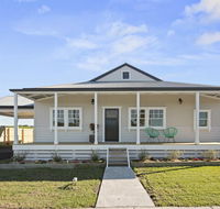 Cloverdale Cottage - Australia Accommodation