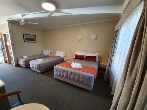 Club Motor Inn - Australia Accommodation 2