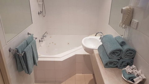 Coal Valley Motor Inn - Australia Accommodation 3