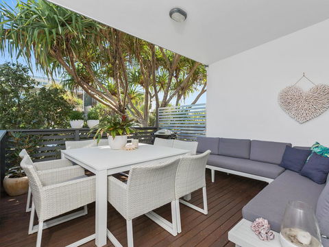 COASTAL CHIC @ CASUARINA - Australia Accommodation 1